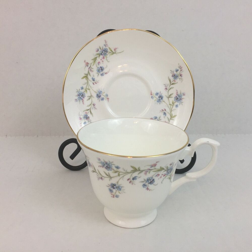 (JL) Royal Court Fine Bone China Teacup & Saucer Forget Me Knots Made in England